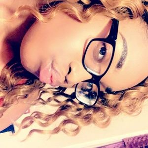 Meet your Posher, Ta'niyah